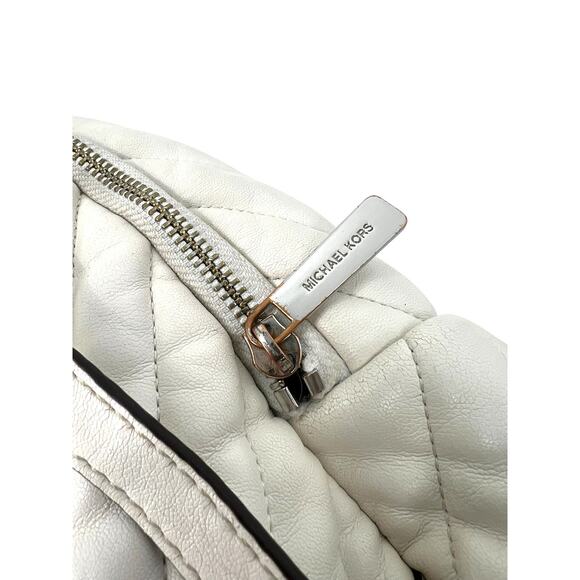 Michael Kors Erin medium quilted leather backpack in optic white Bag - Picture 6 of 7